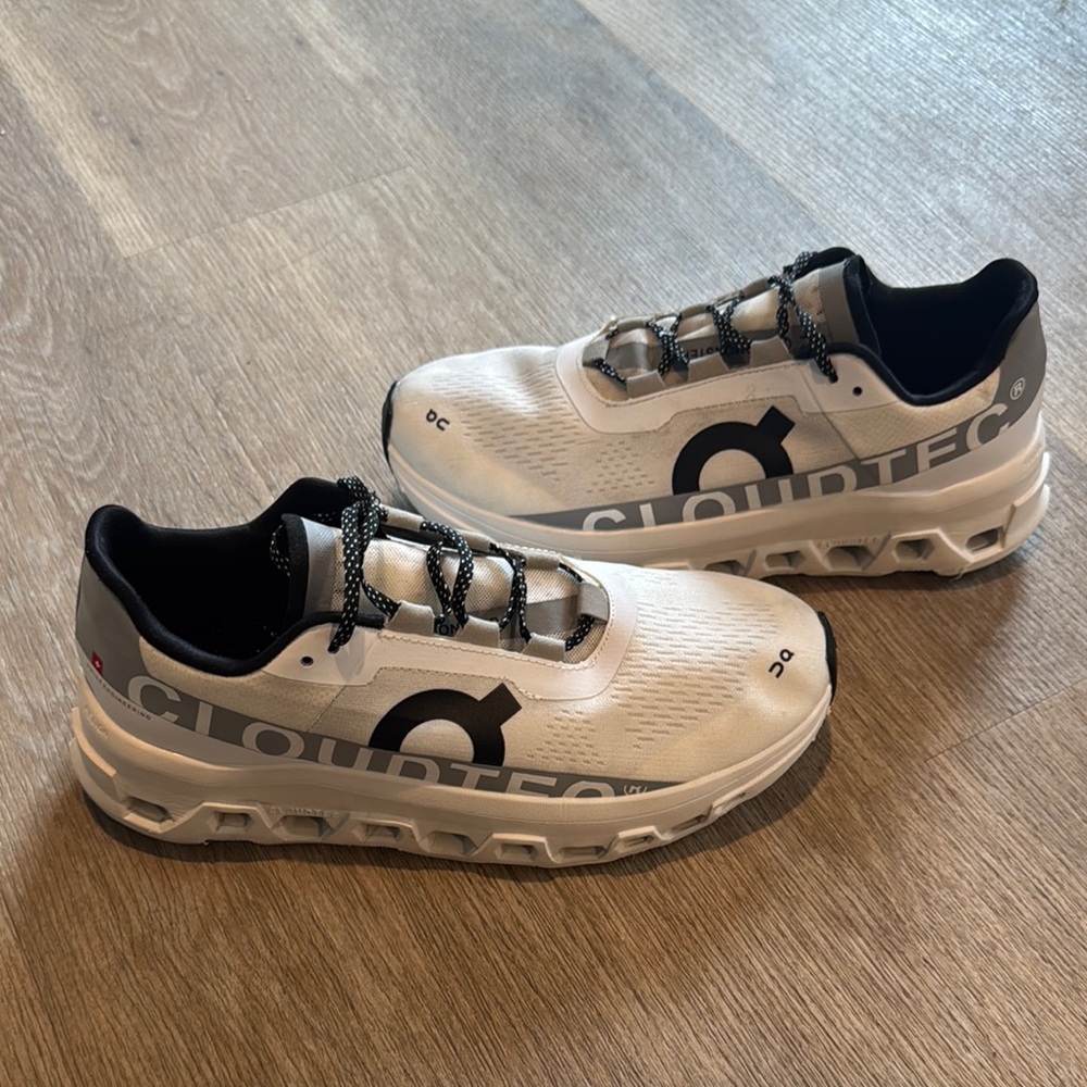 On Running Cloudtec White and Black Shoes